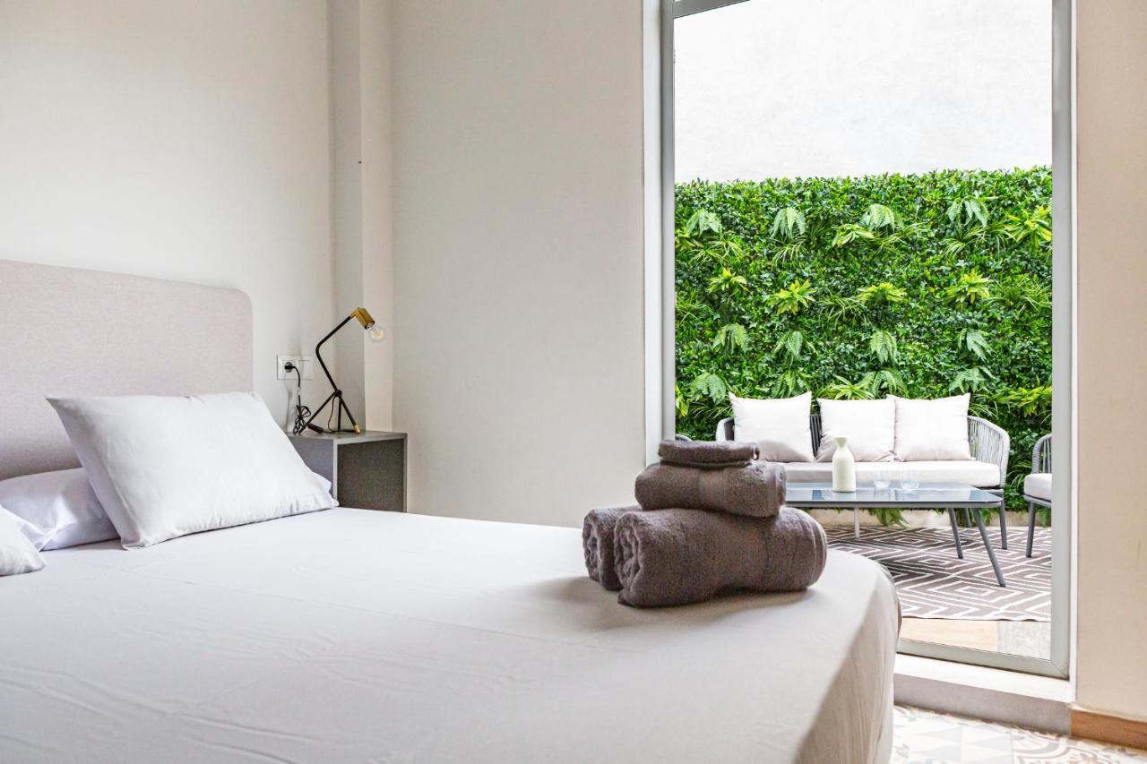 Valentin Suites Малага Экстерьер фото